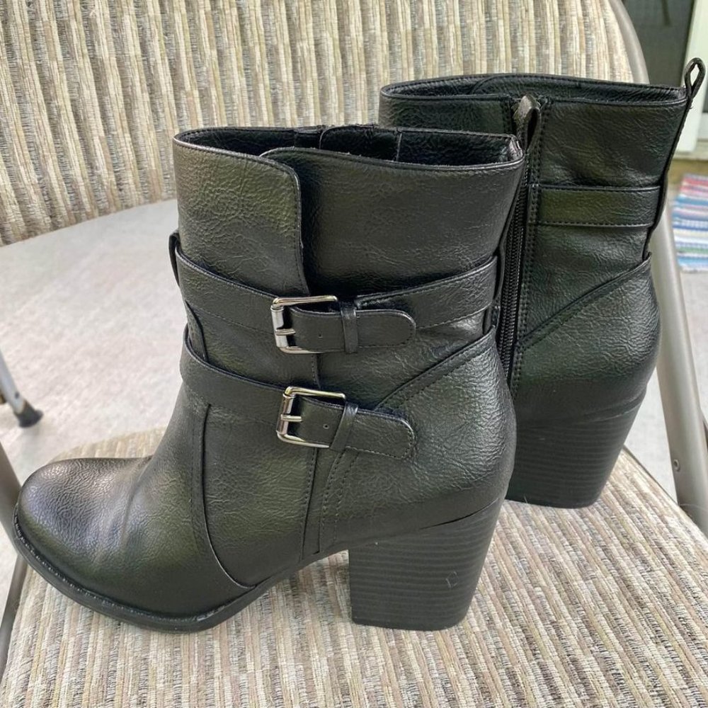 Naturalizer boots